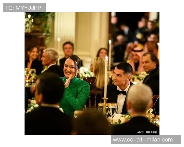 特朗普白宫新风尚与C罗合影高调挂墙引发热议