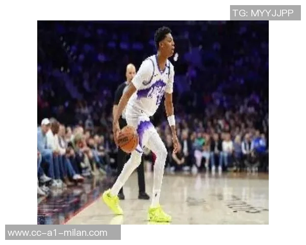 菜鸟埃奇库姆表现出色贡献25分7板贝利高效得分助力球队胜利